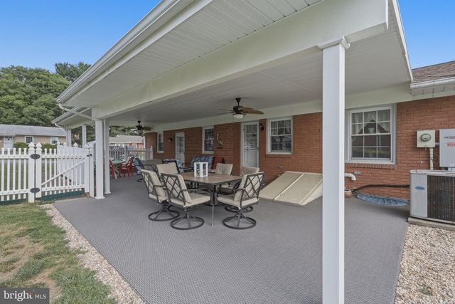 17601 MEADOWOOD DR, Hagerstown, MD 21740
