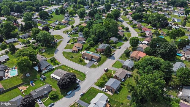 17601 MEADOWOOD DR, Hagerstown, MD 21740