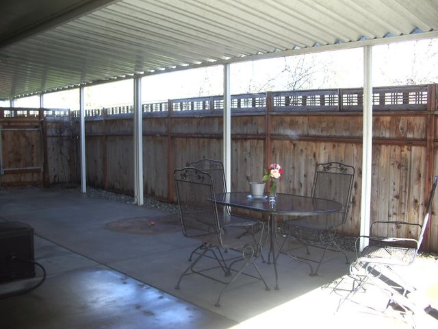 1721 SE Brookhurst Way, Grants Pass, OR 97527