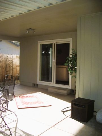 1721 SE Brookhurst Way, Grants Pass, OR 97527