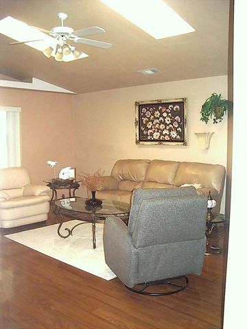 1721 SE Brookhurst Way, Grants Pass, OR 97527