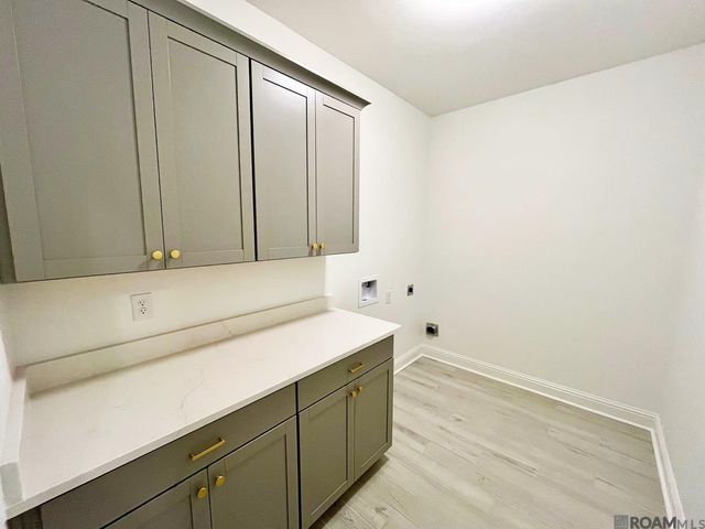 1288 Lakehaven Dr, Gonzales, LA 70737