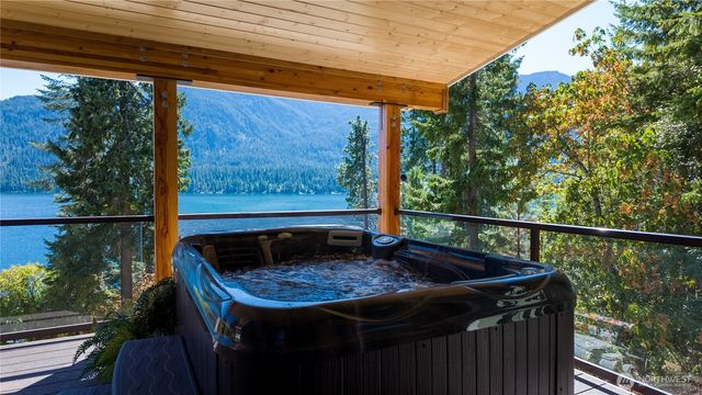 17294 North Shore Drive, Leavenworth, WA 98826