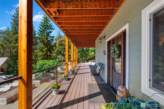 17294 North Shore Drive, Leavenworth, WA 98826