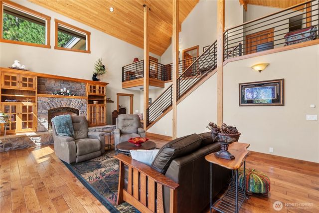 17294 North Shore Drive, Leavenworth, WA 98826