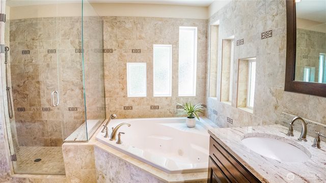 17294 North Shore Drive, Leavenworth, WA 98826