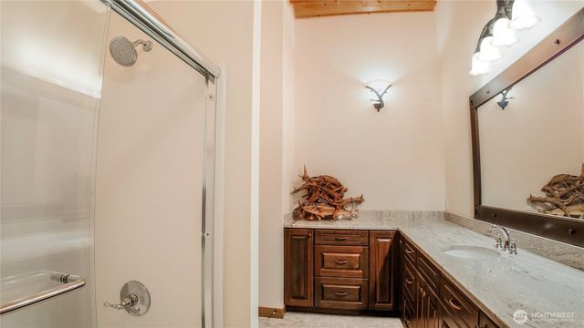 17294 North Shore Drive, Leavenworth, WA 98826