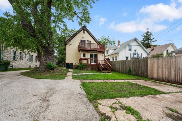 2134 S 84th STREET, West Allis, WI 53227