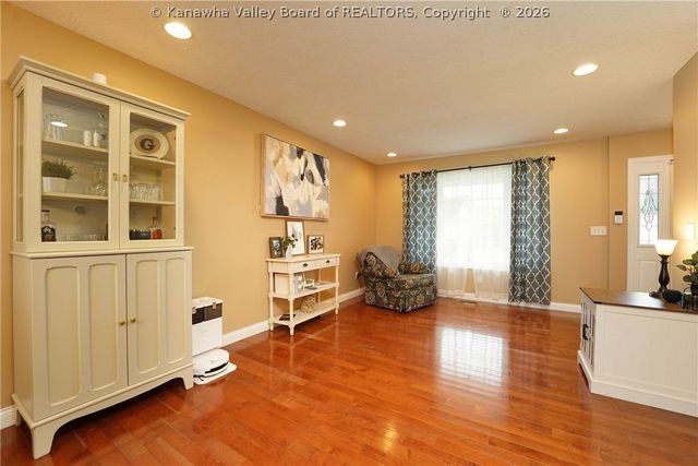 74 Hosanna Way, Winfield, WV 25213