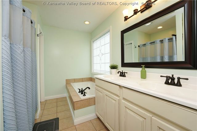 74 Hosanna Way, Winfield, WV 25213
