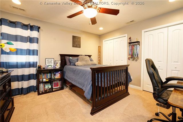 74 Hosanna Way, Winfield, WV 25213