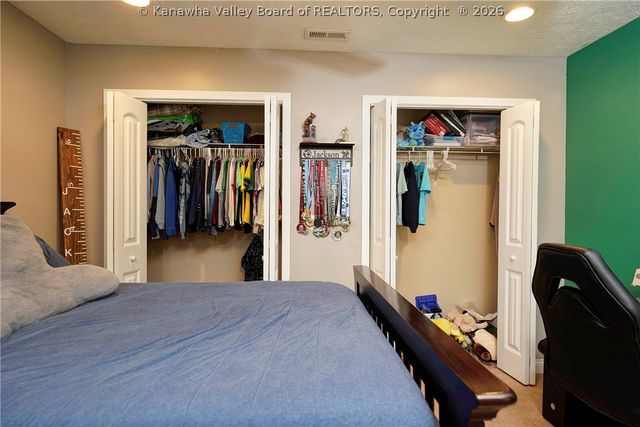 74 Hosanna Way, Winfield, WV 25213
