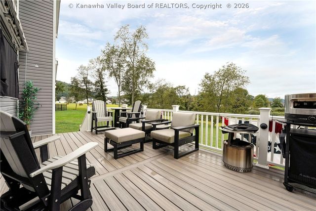 74 Hosanna Way, Winfield, WV 25213