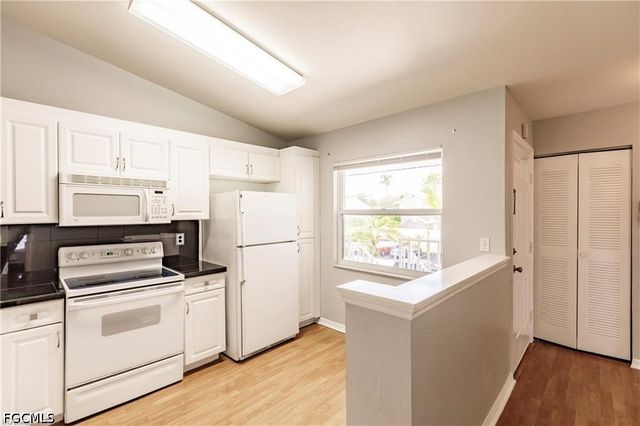14503 Lakewood Trace CT 201, Fort Myers, FL 33919