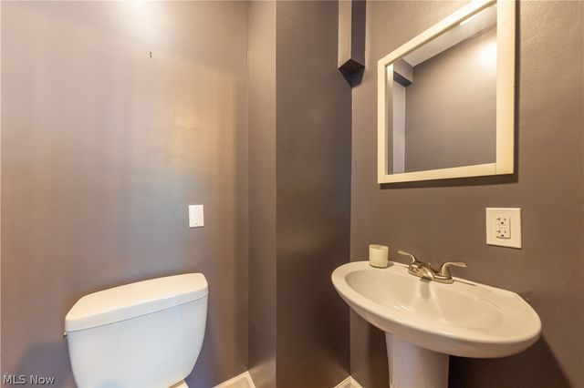 18526 Scottsdale Boulevard, Shaker Heights, OH 44122