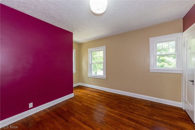 18526 Scottsdale Boulevard, Shaker Heights, OH 44122