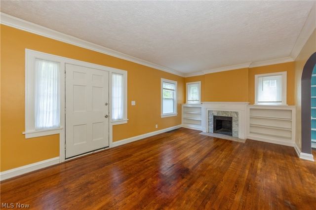 18526 Scottsdale Boulevard, Shaker Heights, OH 44122