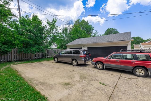 18526 Scottsdale Boulevard, Shaker Heights, OH 44122
