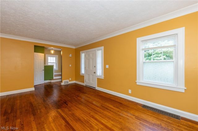 18526 Scottsdale Boulevard, Shaker Heights, OH 44122