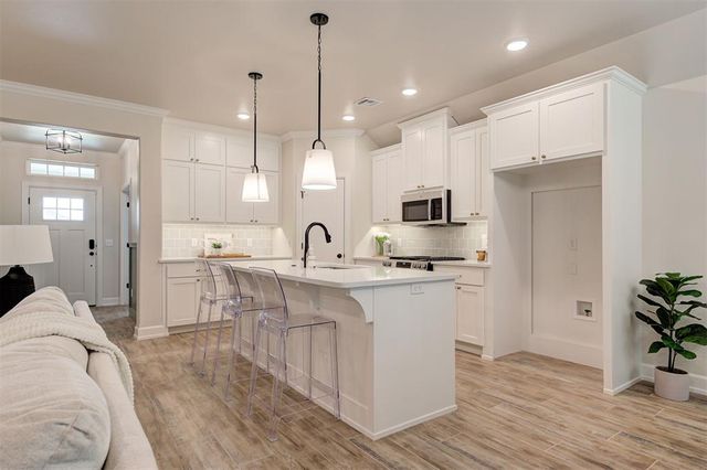 4840 Sundowner Lane, Edmond, OK 73034