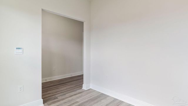2127 Aqua St, Gulf Breeze, FL 32563