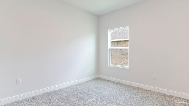 2127 Aqua St, Gulf Breeze, FL 32563