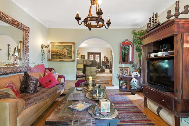 1621 SW 11th Street, Miami, FL 33135