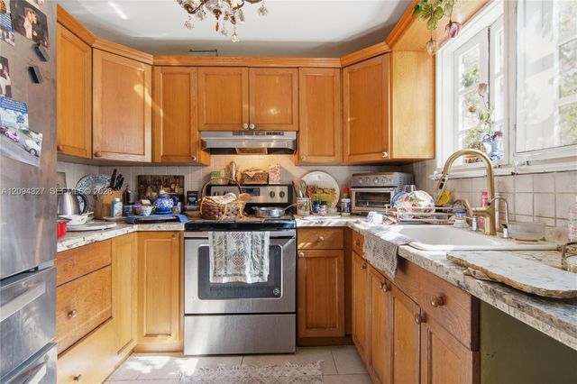 1621 SW 11th Street, Miami, FL 33135