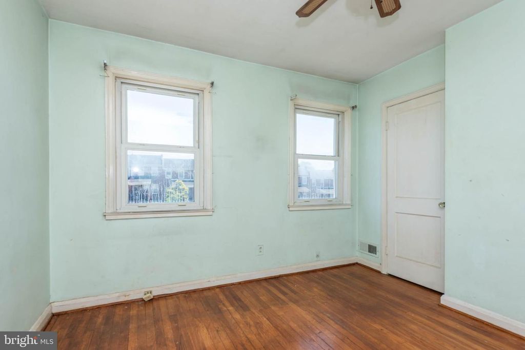 Image 7 of property listing at 6910 GOUGH ST, Baltimore, MD 21224