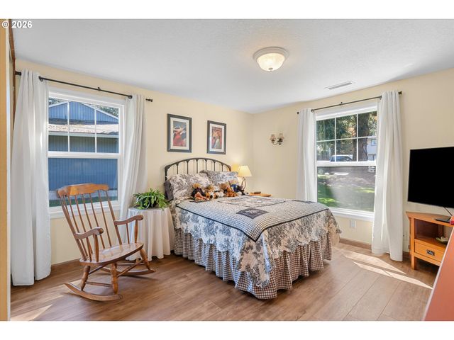 6790 Sw DALE Ave, Beaverton, OR 97008