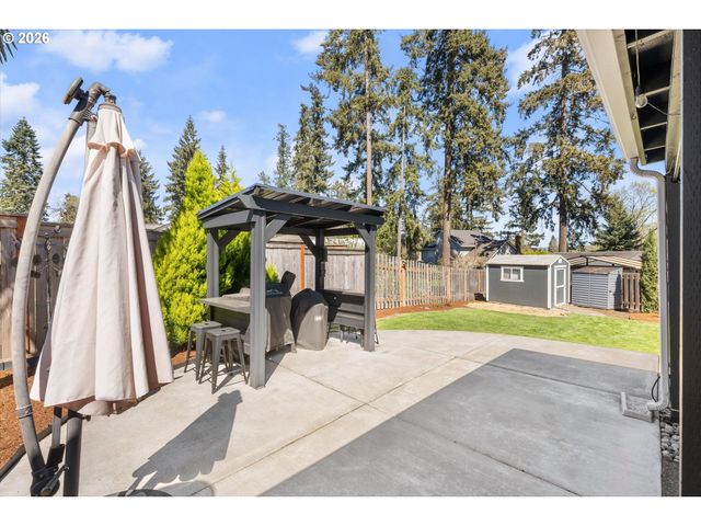 6790 Sw DALE Ave, Beaverton, OR 97008