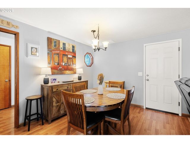 6790 Sw DALE Ave, Beaverton, OR 97008