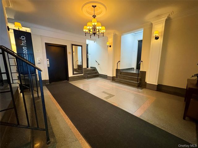 65-70 Booth Street 6F, Rego Park, NY 11374