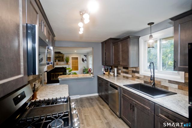 7 Marshall Drive, Enfield, CT 06082