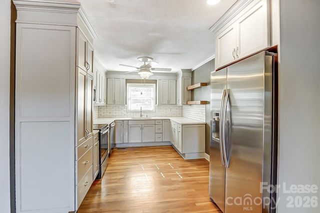 10 Spruce Pine Drive, Belmont, NC 28012