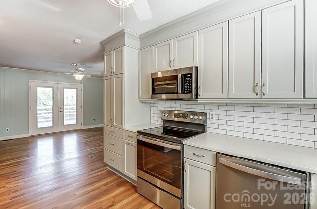 10 Spruce Pine Drive, Belmont, NC 28012