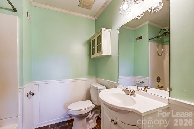 10 Spruce Pine Drive, Belmont, NC 28012