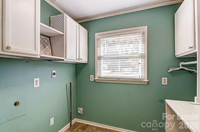 10 Spruce Pine Drive, Belmont, NC 28012