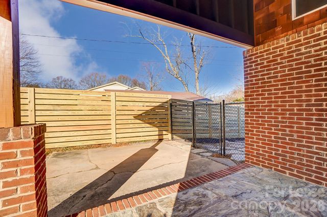 10 Spruce Pine Drive, Belmont, NC 28012