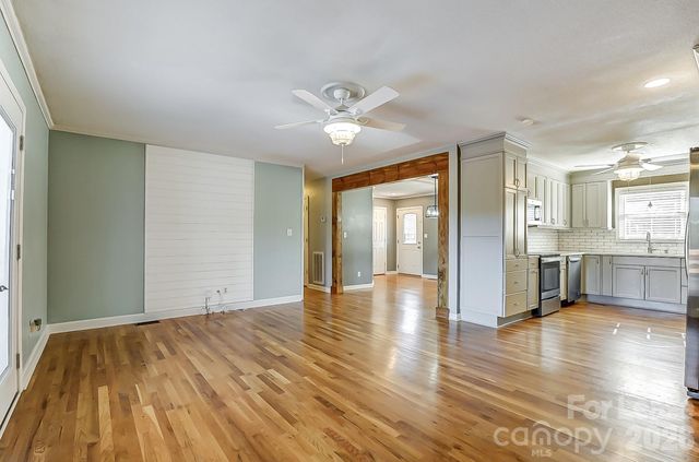 10 Spruce Pine Drive, Belmont, NC 28012