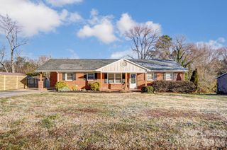 10 Spruce Pine Drive, Belmont, NC 28012