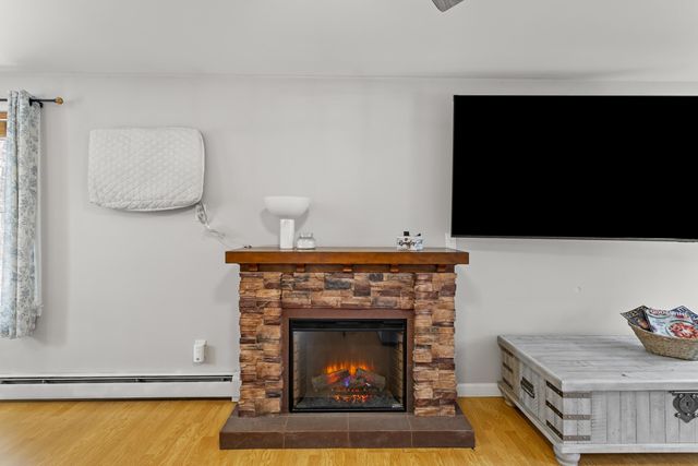 125 S Main Street, Newton, NH 03858