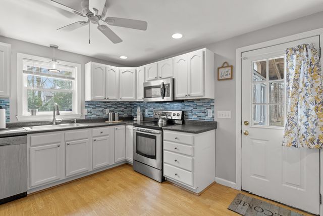 125 S Main Street, Newton, NH 03858