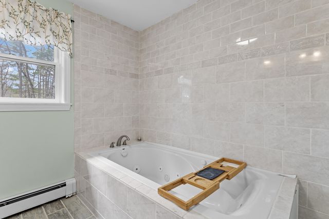 125 S Main Street, Newton, NH 03858