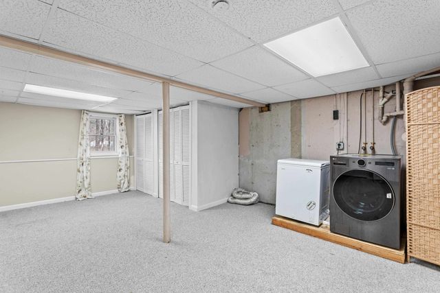 125 S Main Street, Newton, NH 03858