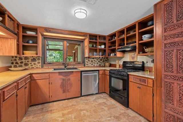 801 Mickle Creek Rd, Medina, TX 78055