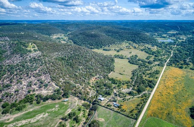 801 Mickle Creek Rd, Medina, TX 78055