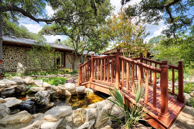 801 Mickle Creek Rd, Medina, TX 78055