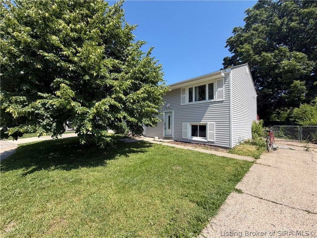 115 Denny Drive, New Albany, IN 47150