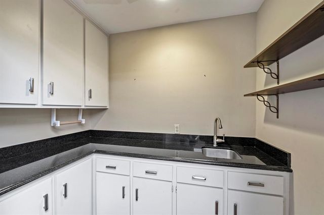 414 Main Street, Sugar Land, TX 77498